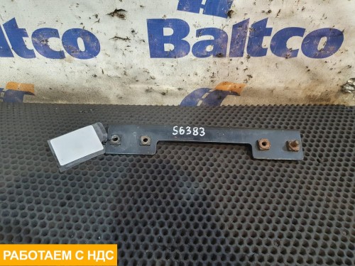 Кронштейн подножки правый