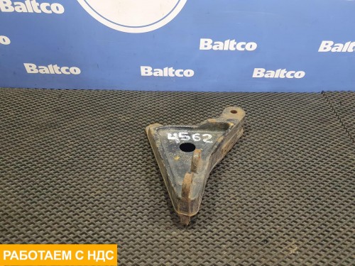 Кронштейн усилителя переднего бампера левый